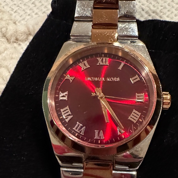 Michael Kors Red Dial Silver and Gold Women's Watch - Picture 4 of 6